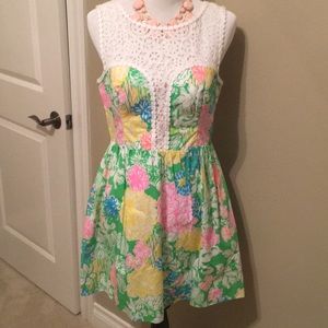 Lilly Pulitzer Raegan dress in Hibiscus Stroll